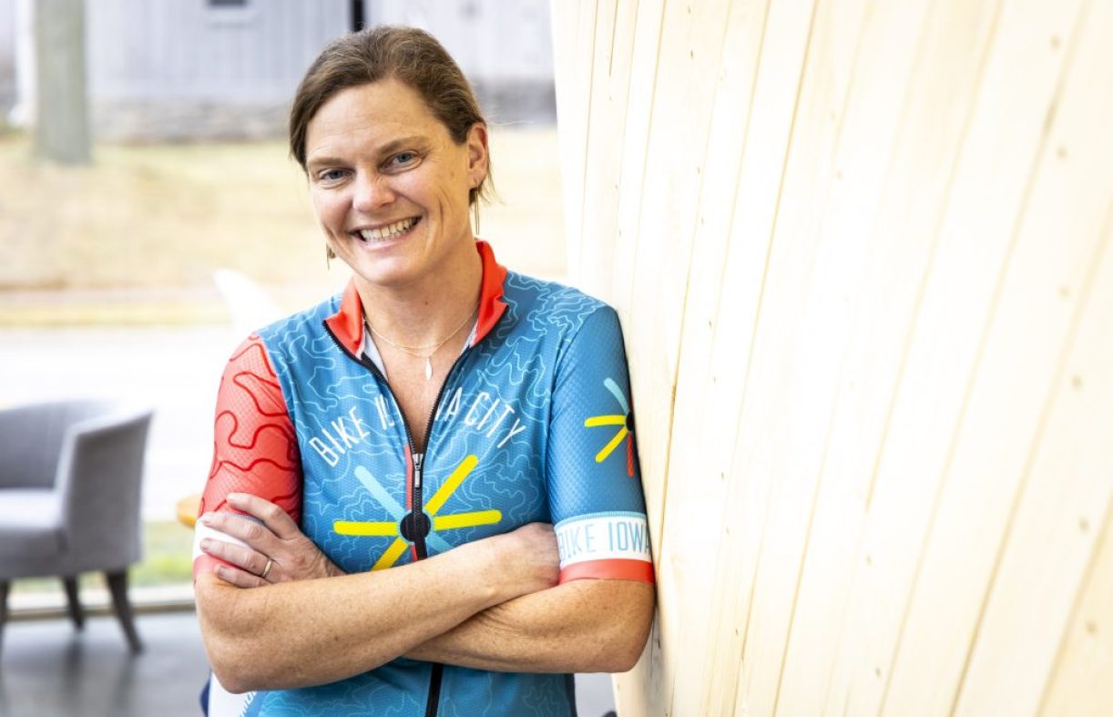 Bike Iowa City Women's Helix